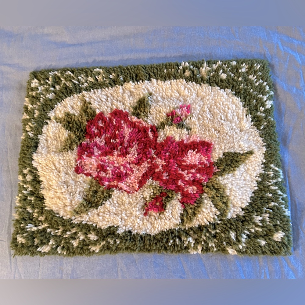Vintage Rose Latch Hook Rug Wall Decor